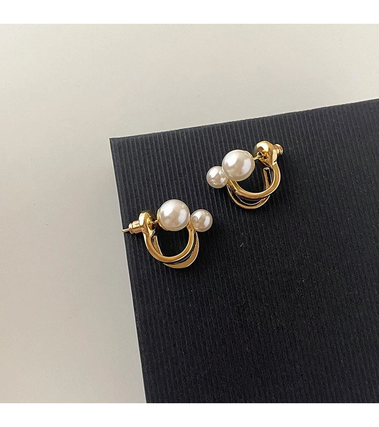 Retro Pearl Stud Earrings - Kaiju Mafia