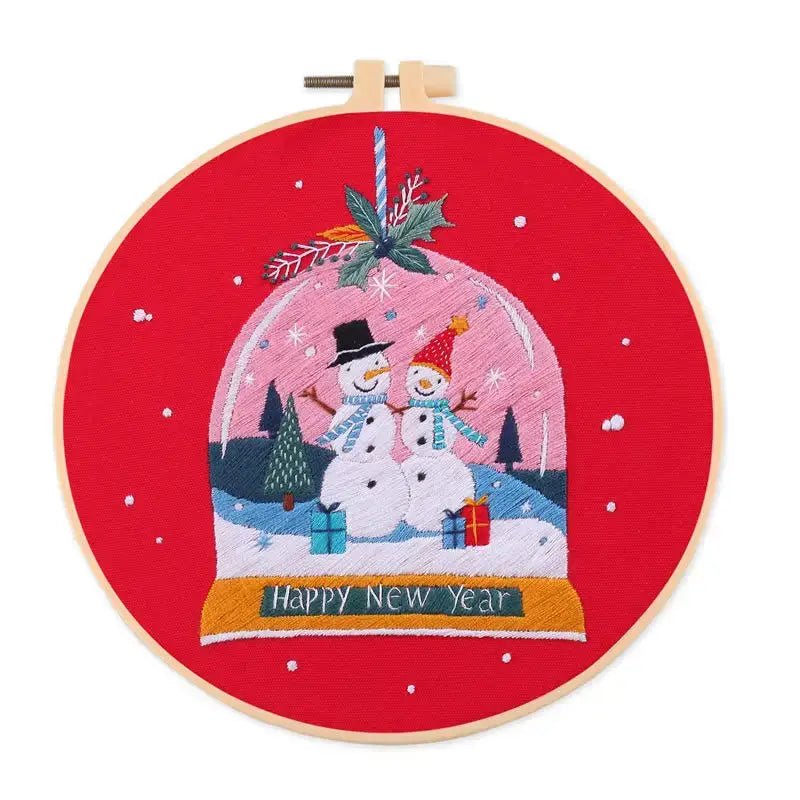 Christmas Embroidery Wreath Kit - Kaiju Mafia