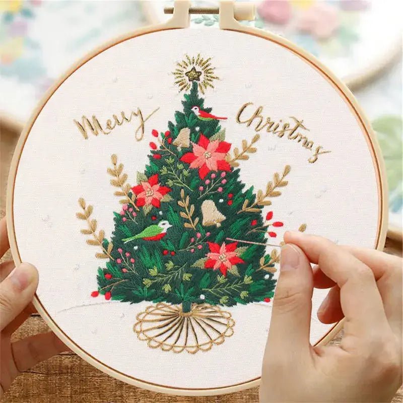 Christmas Embroidery Wreath Kit - Kaiju Mafia