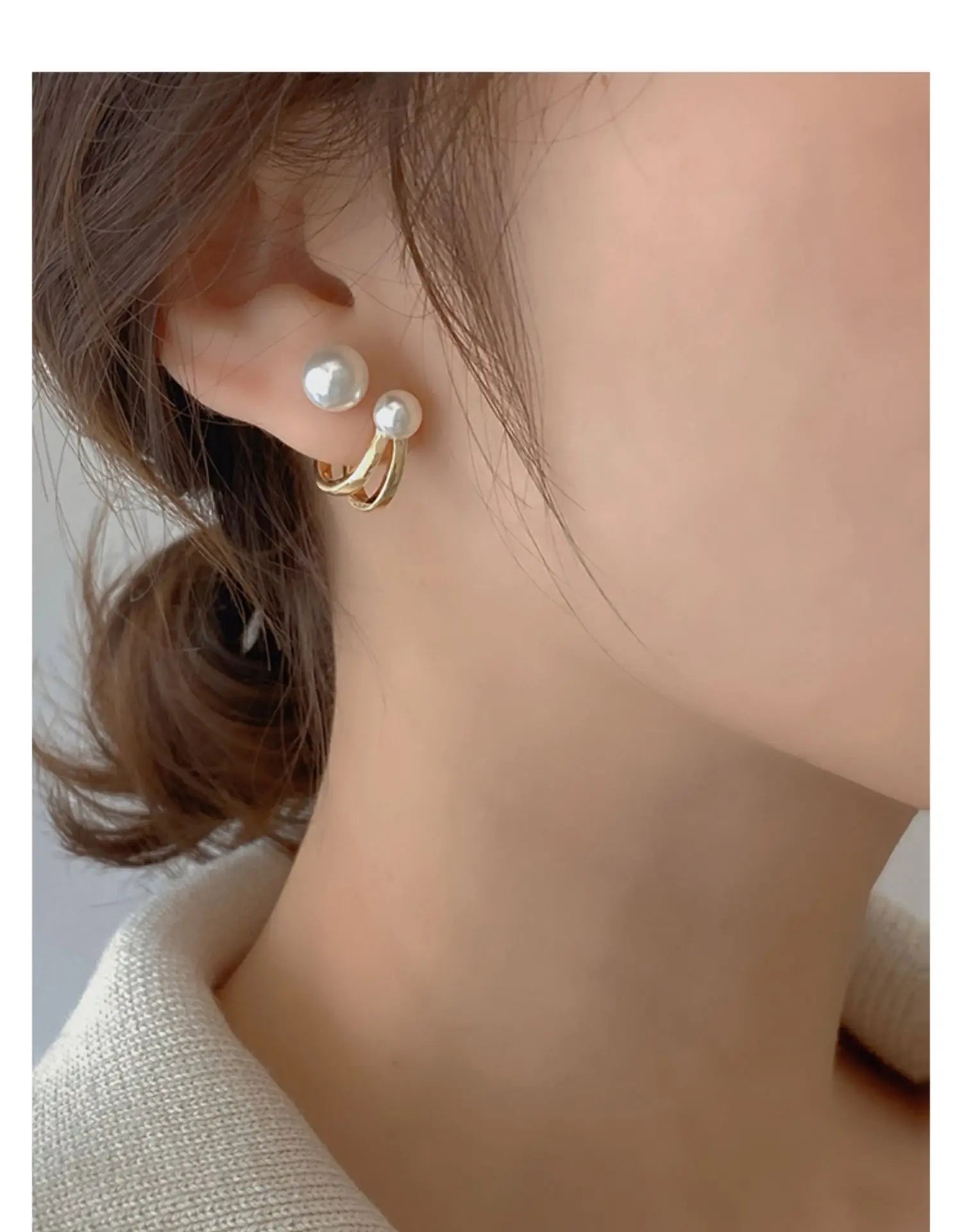 Retro Pearl Stud Earrings