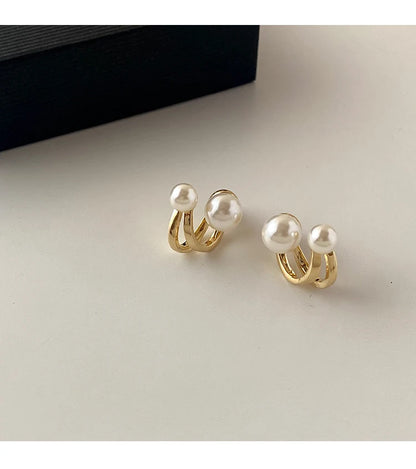 Retro Pearl Stud Earrings