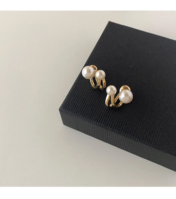 Retro Pearl Stud Earrings