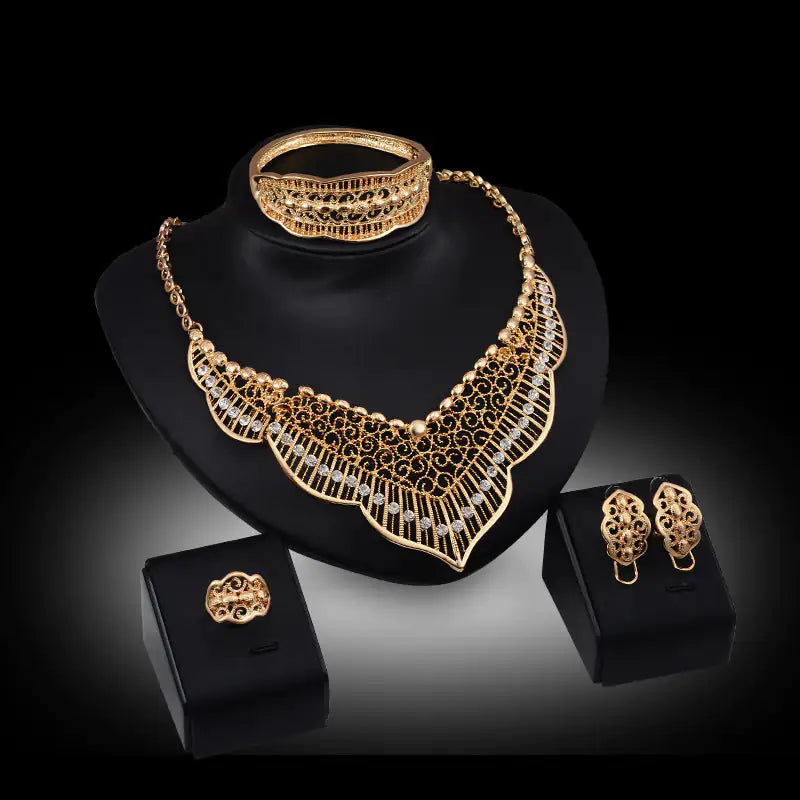 Gold Indian Jewelry Set