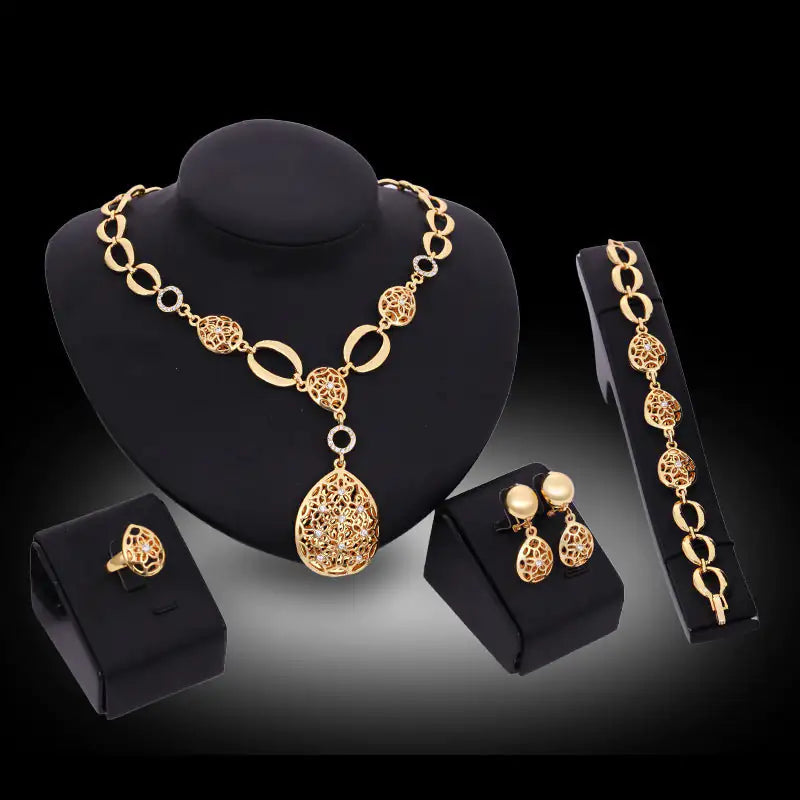 Gold Indian Jewelry Set