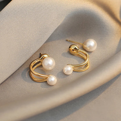 Retro Pearl Stud Earrings