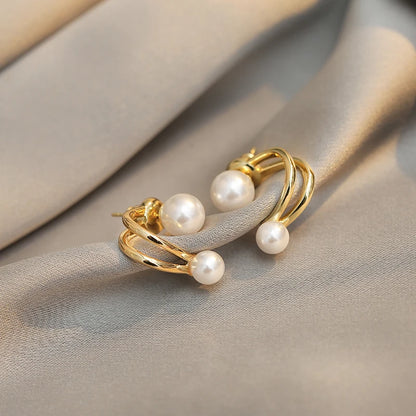 Retro Pearl Stud Earrings