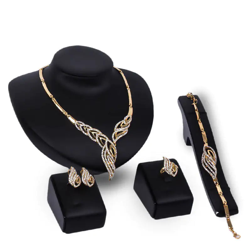 Gold Indian Jewelry Set